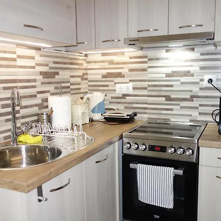 Cozy 4th Floor In Chania Center Apartment *